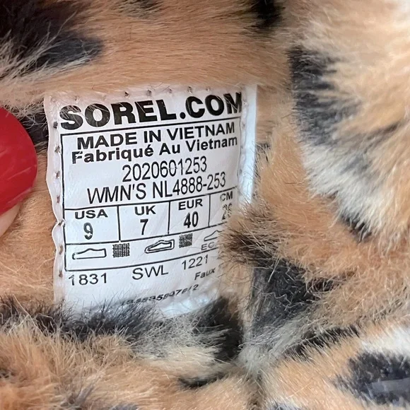 Sorel NWOT Go Mail Run Size Slippers in Tawny Buff Black 🐆